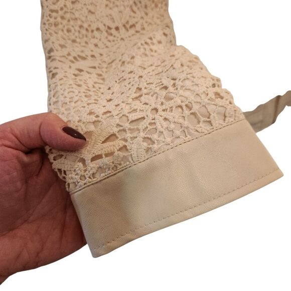 Chico's Faux Leather Blazer Jacket Size 1 Medium Ivory Cream Zip Lace Sleeves - Picture 4 of 10